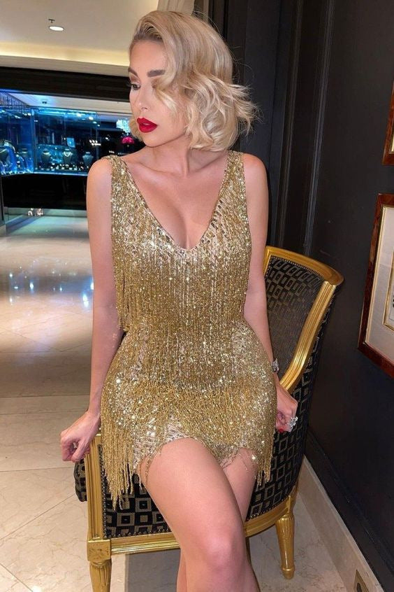 Holly – Elegantes Kleid mit Quasten und tiefem V-Ausschnitt