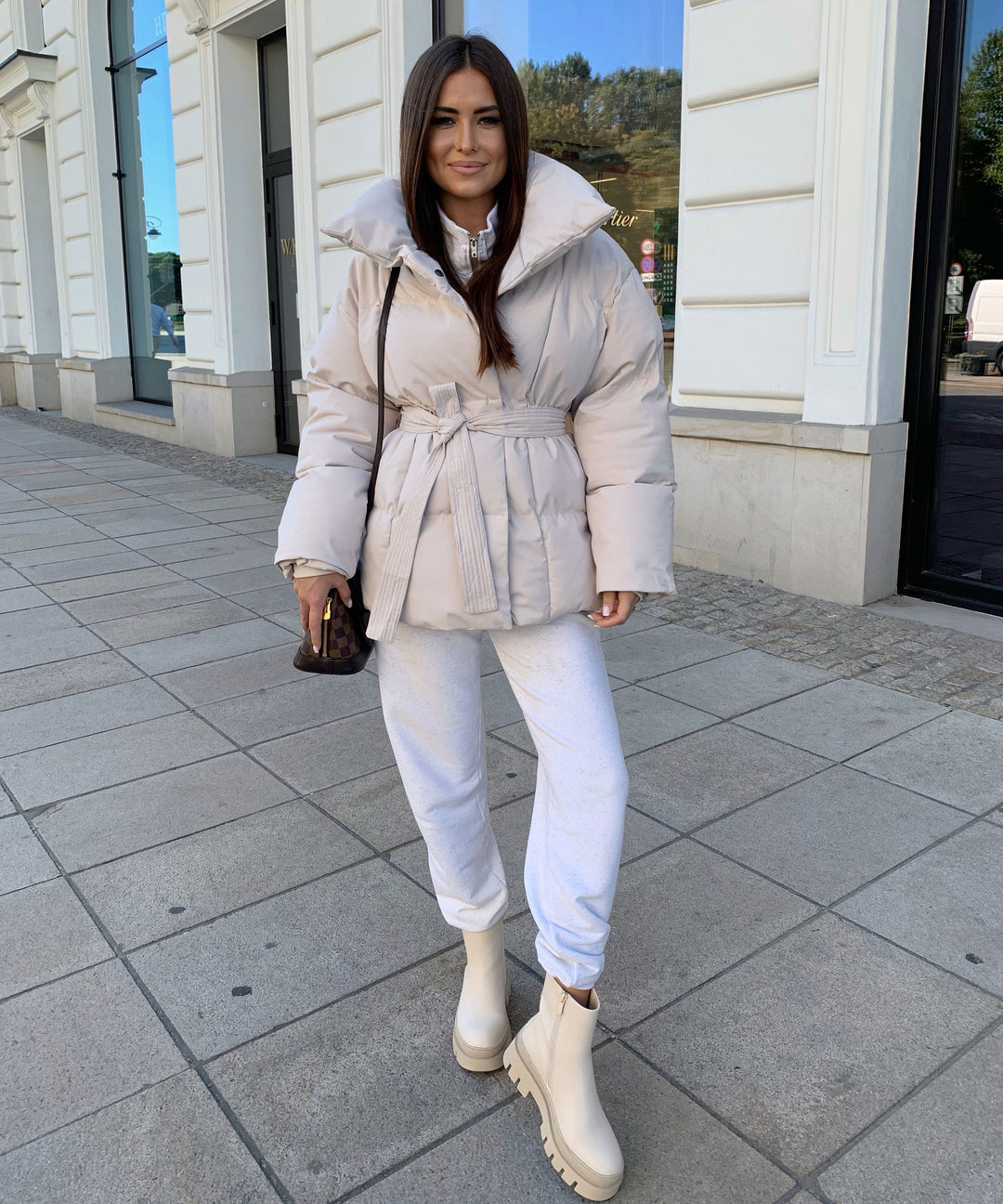 STELLINA® | ELEGANTE KURZE DAUNENJACKE