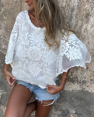 Anna - Bestickt mit Schmetterlingsärmeln & Rundhals