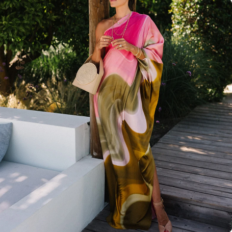 Annalena – Verführerische Damenrobe mit schrägem Kragen