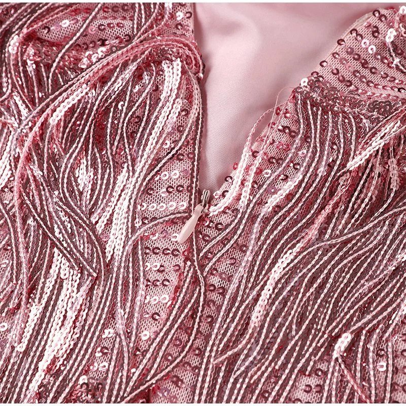 Luxe Mini-Kleid mit Federn – Abendkleid für Damen in Weiß