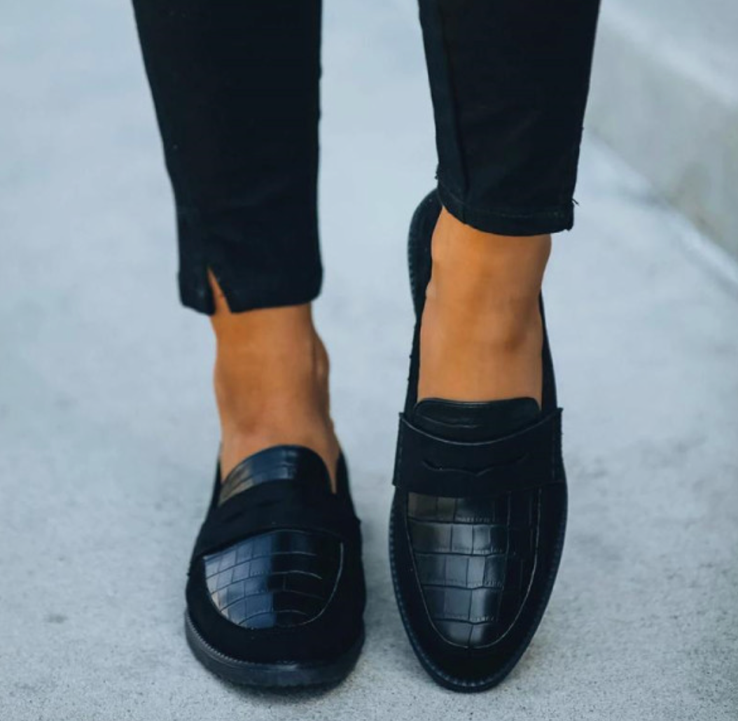 Damen Sommer Loafer in Schwarz mit Schlupfdesign