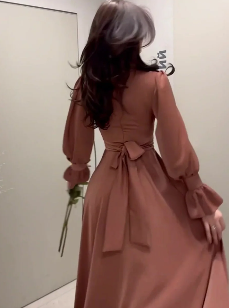 ItalianFrost - Satin Maxi Kleid