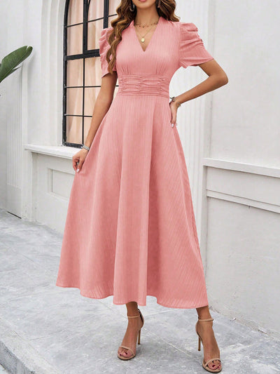 Dame Cocktail Midi-Kleid mit Puffärmeln
