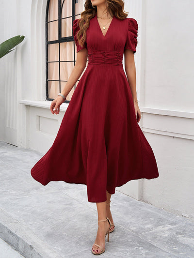 Dame Cocktail Midi-Kleid mit Puffärmeln