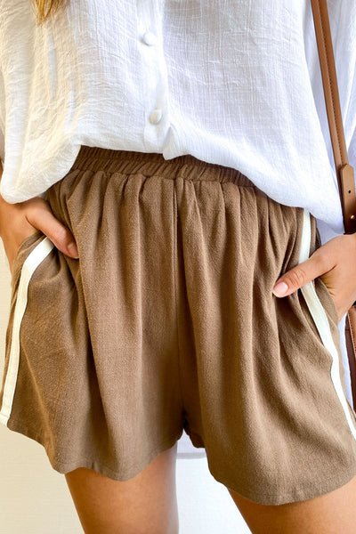 Courtney Lockere Leinen Shorts für Damen