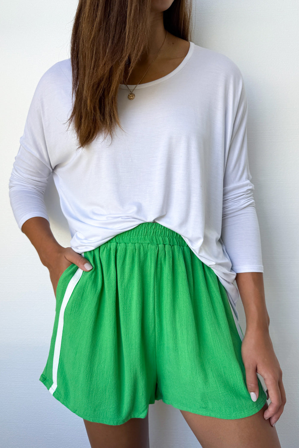 Courtney Lockere Leinen Shorts für Damen