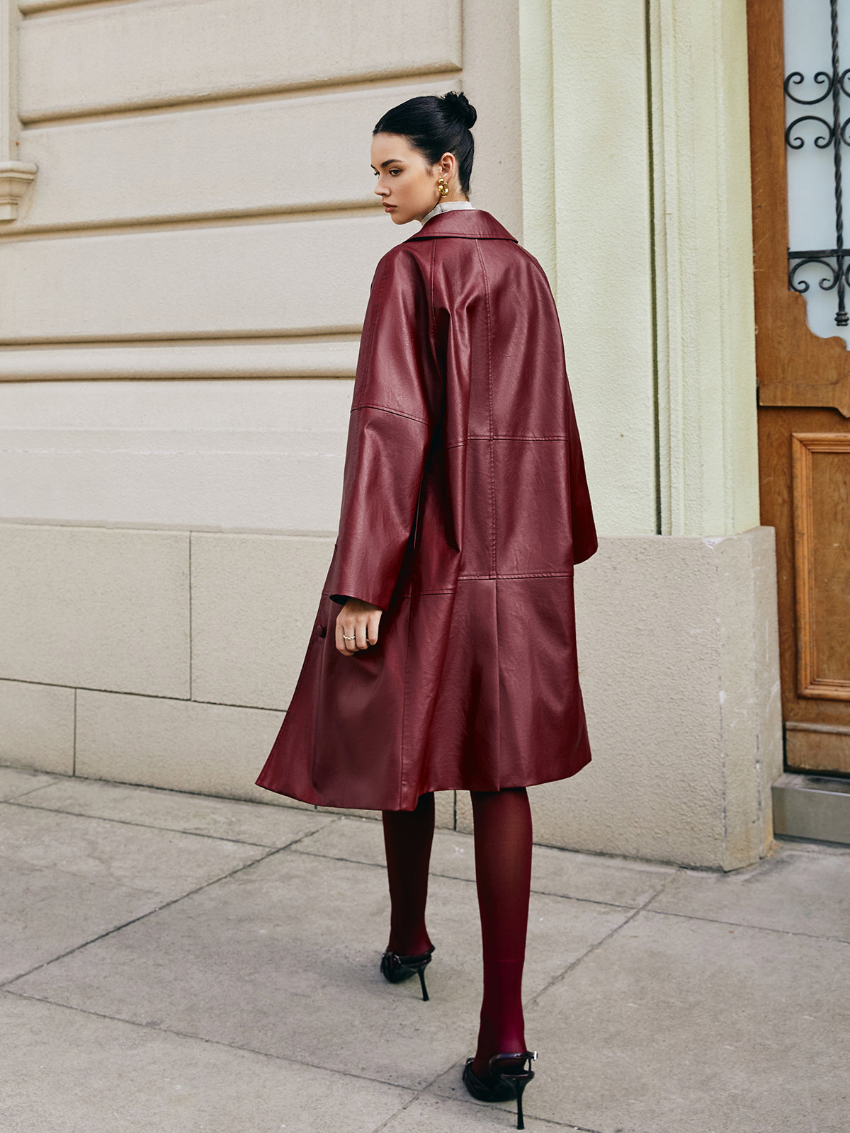 Lange Damenjacke mit Taschen und Knopf, Zeitloser Stil für jede Gelegenheit