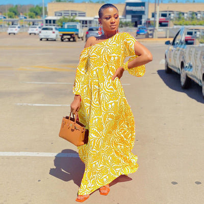 Erica- Damen Maxikleid mit asymmetrischem Design und Muster