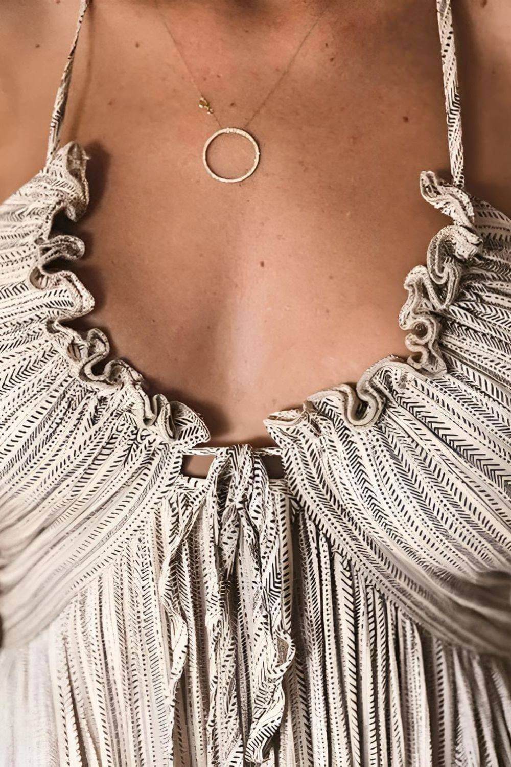 Lanie - Schickes plissiertes Maxikleid