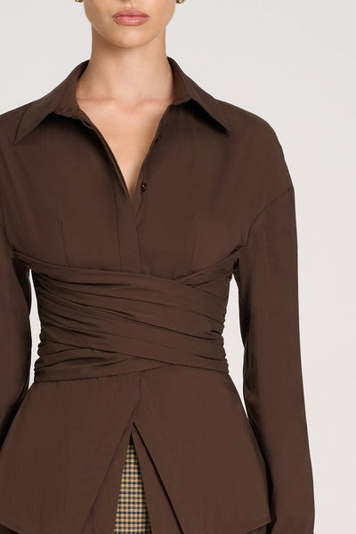 Braune Oversize Bluse mit Drapierung und Hemdkragen für Damen