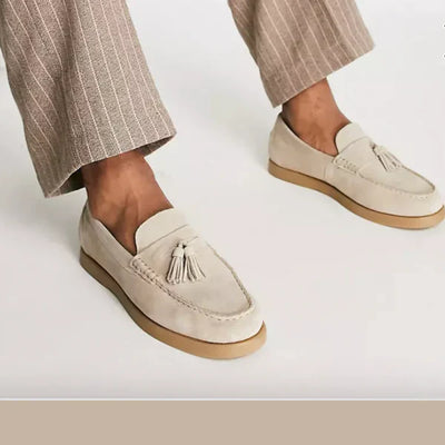Klassische wildleder-loafer für herren, elegant und bequem