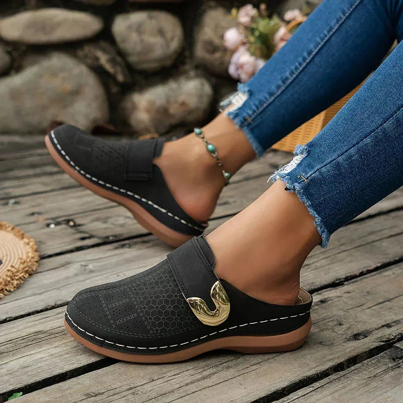 Lion - Stylish Orthopedic Clogs with Heel