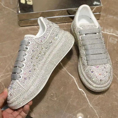 Lauren- Glitzernde Sneaker mit Kristallverzierungen