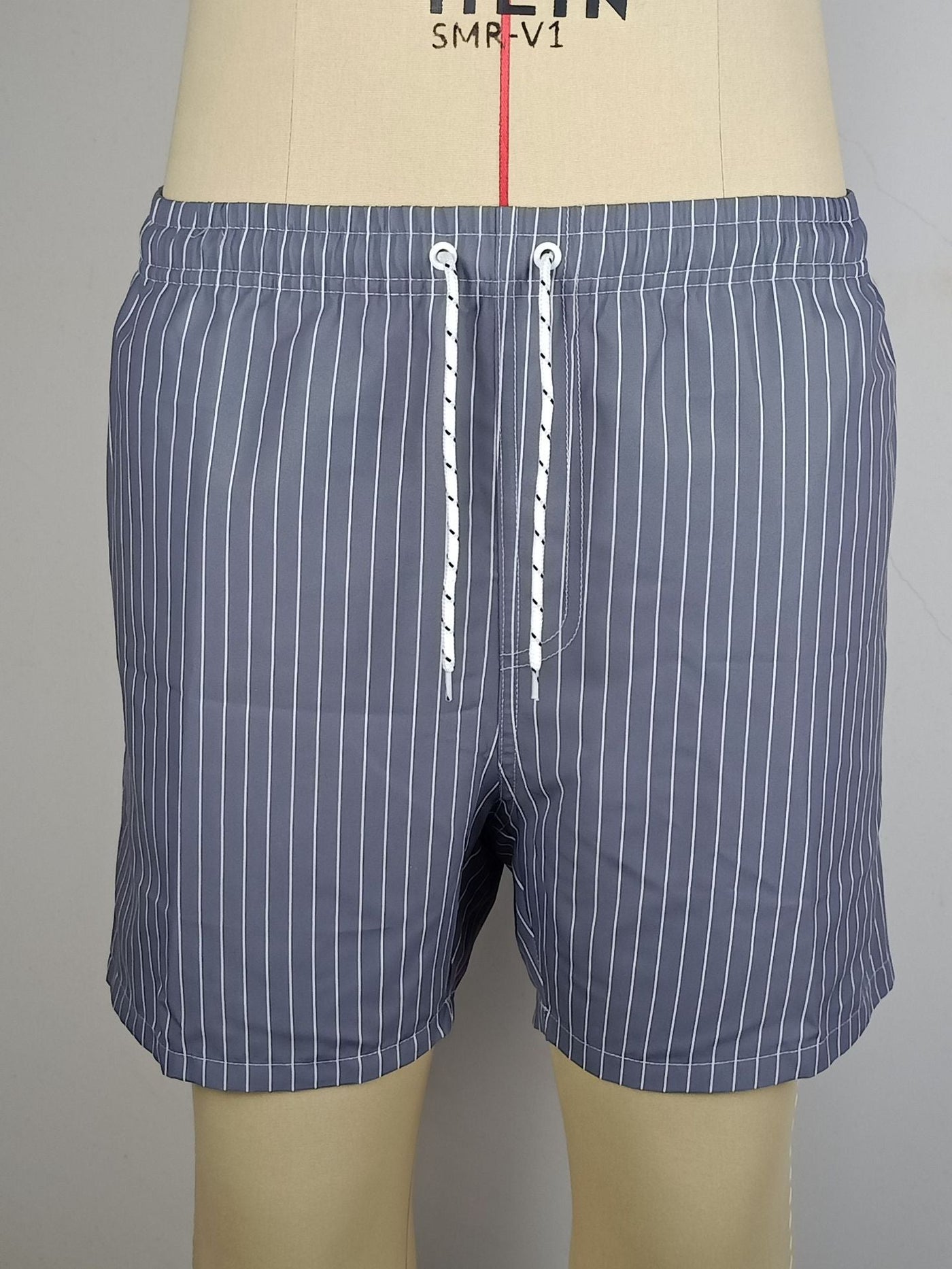 Herren Badeshorts mit Streifen – Lässige Strandshorts für Freizeit & Urlaub