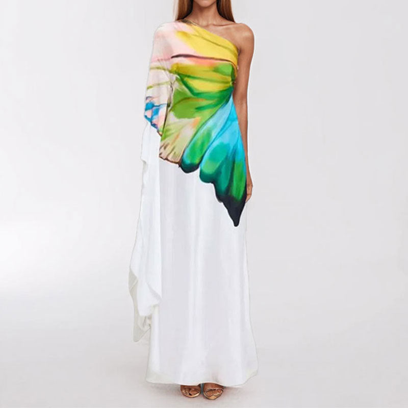 Adele – Elegantes Damenkleid mit Print und Schlitz aus Satin