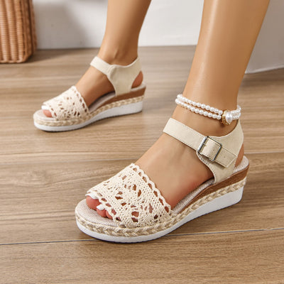 Megan – Bequeme Sandalen mit Keilabsatz und Riemchen
