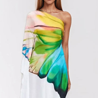 Adele – Elegantes Damenkleid mit Print und Schlitz aus Satin