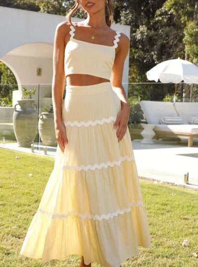 Ibrahimu – schlichtes crop-top mit wellenförmigem design und mehrlagigem rock-set