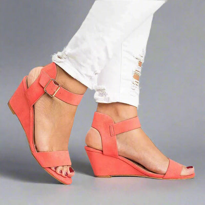 Walbira | Stilvolle Keilsandalen mit Komfort