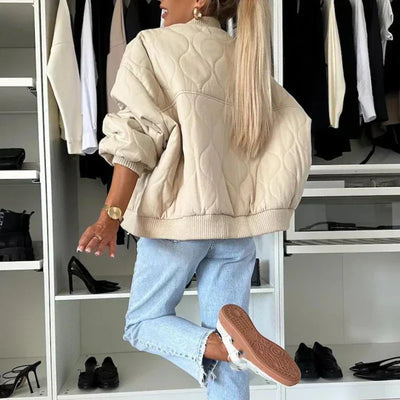 Warme gesteppte Bomberjacke