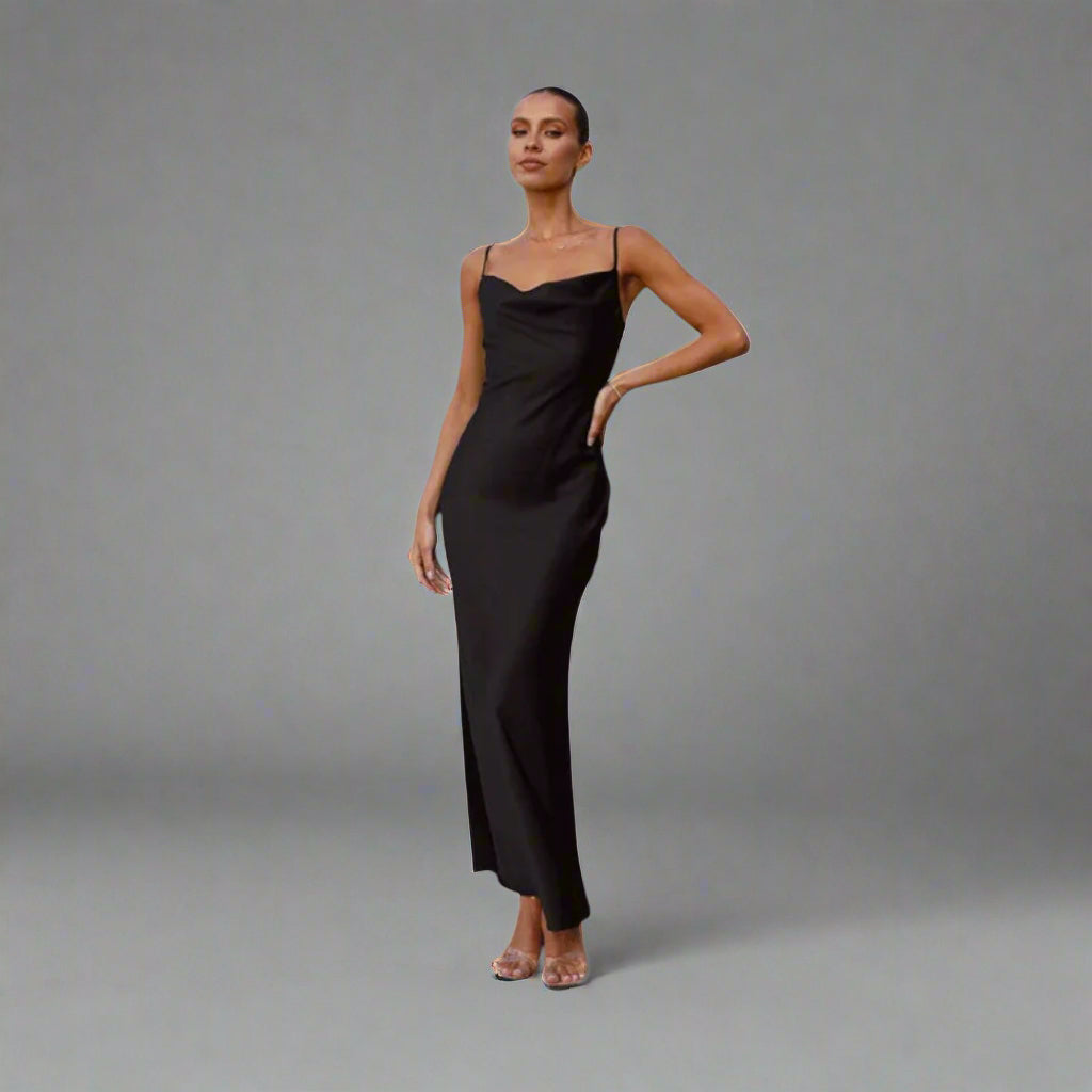 Claudia | Elegantes Satinkleid für besondere Momente