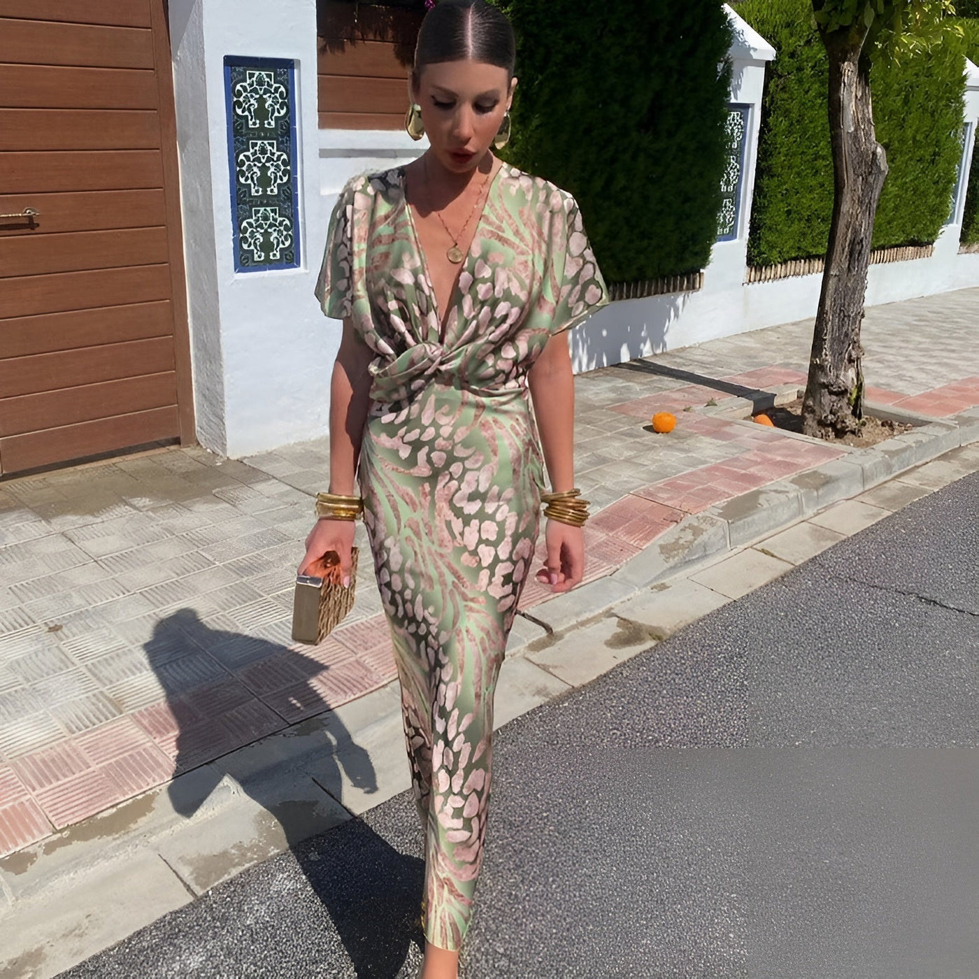 Matilda™ | Lange Robe mit gedrehter Kragenkante