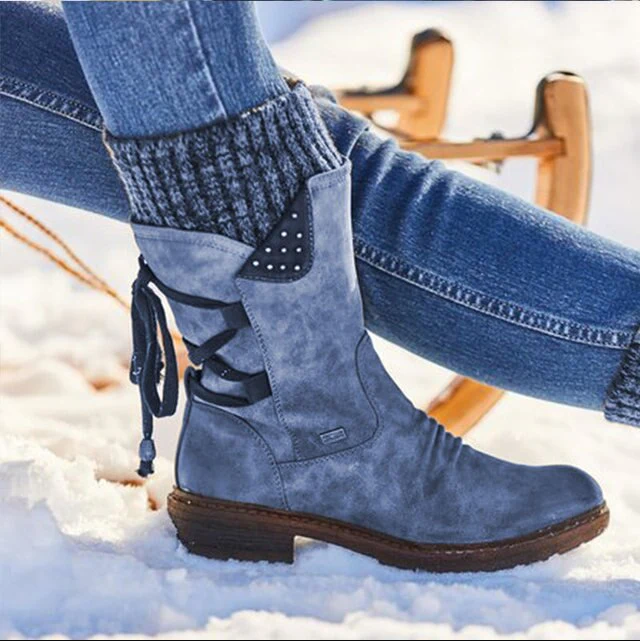 Kuschelige, wadenhohe schneestiefel für winterkomfort für frauen