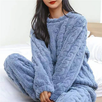 Kuscheliges fleece-pyjama-set für damen