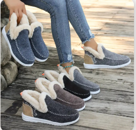 Lieselotte-tauchen-in-gemütliche-eleganz