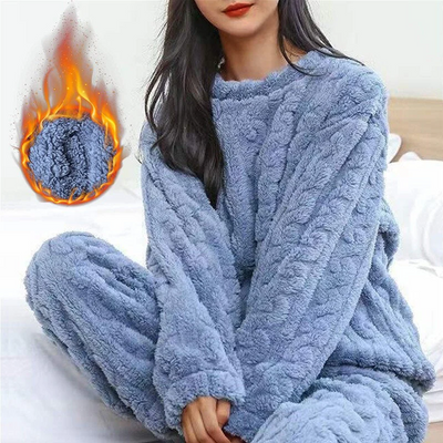 Kuscheliges fleece-pyjama-set für damen