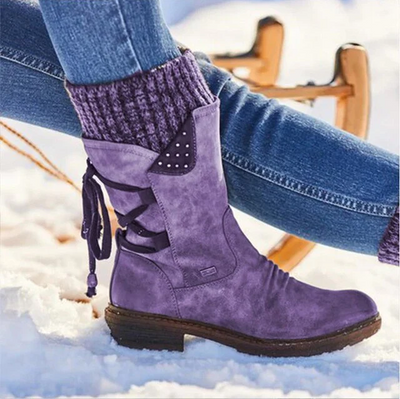 Kuschelige, wadenhohe schneestiefel für winterkomfort für frauen