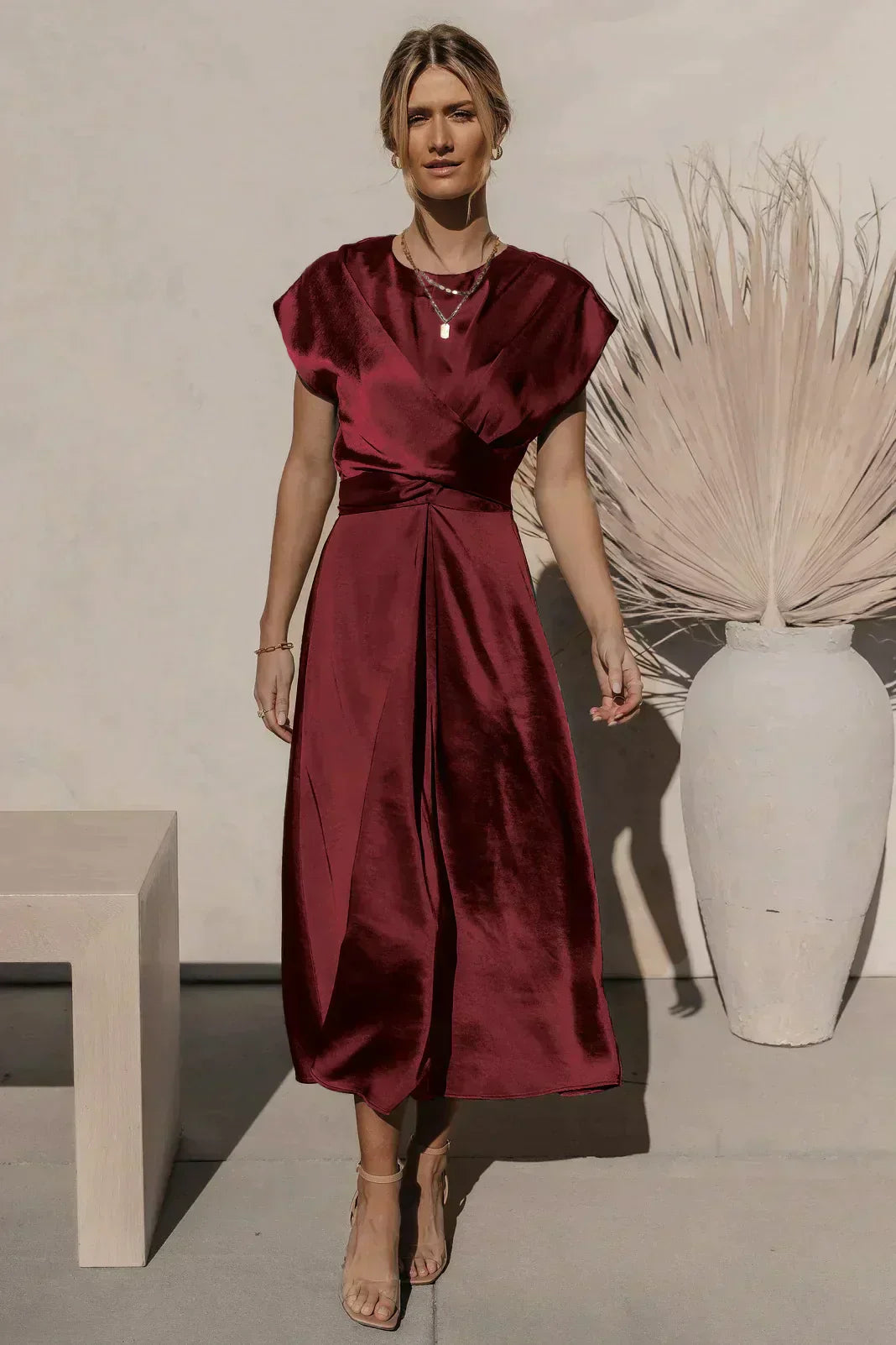 Daniela - Midikleid aus Satin mit Knoten