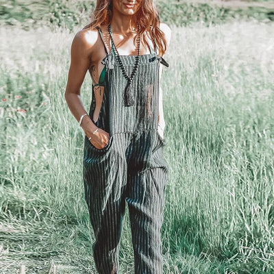 Damen Sommer Jumpsuit mit Verstellbaren Trägern und Tapered Legs – Mireya