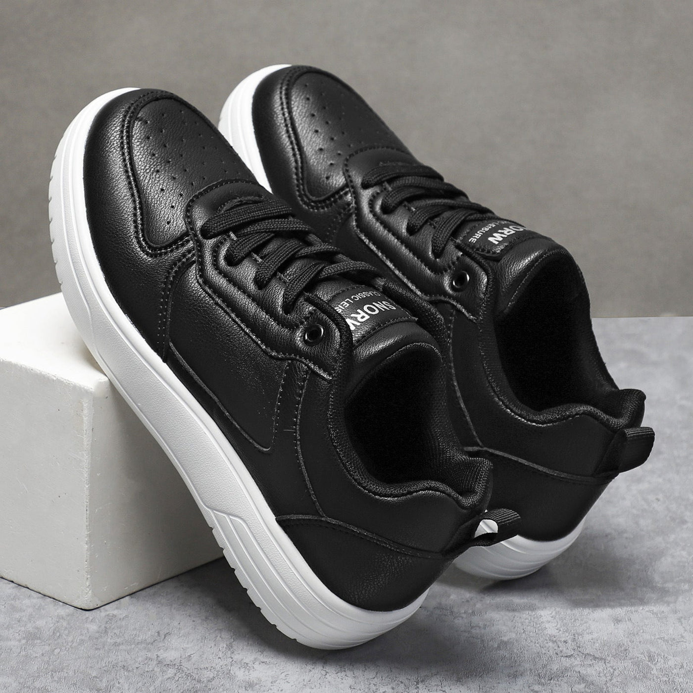 Elliott – Weiße Herren-Sneaker für Frühling und Herbst