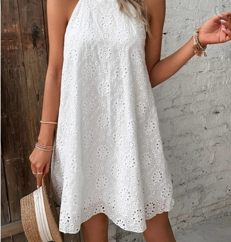 Zoe – Ärmelloses Knopfkleid aus Spitzenstoff