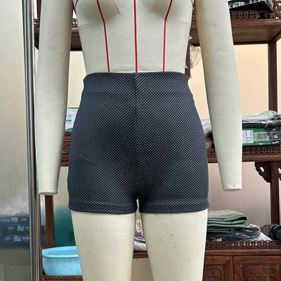 Helen – Glänzende Heiße Shorts für Damen