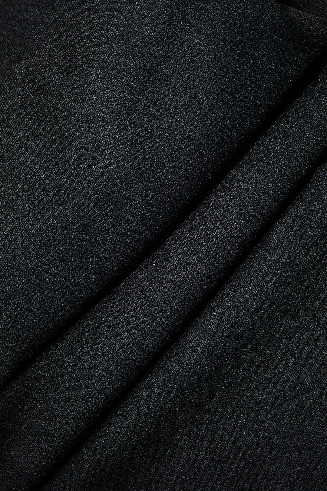 Amara | Elegantes Schwarzes Minikleid mit Goldgürtel – Zeitlose Raffinesse für stilvolle Auftritte