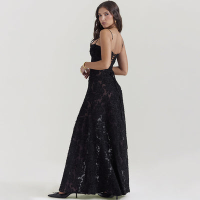 Julie – Elegantes Abendkleid aus Spitze mit Trägern