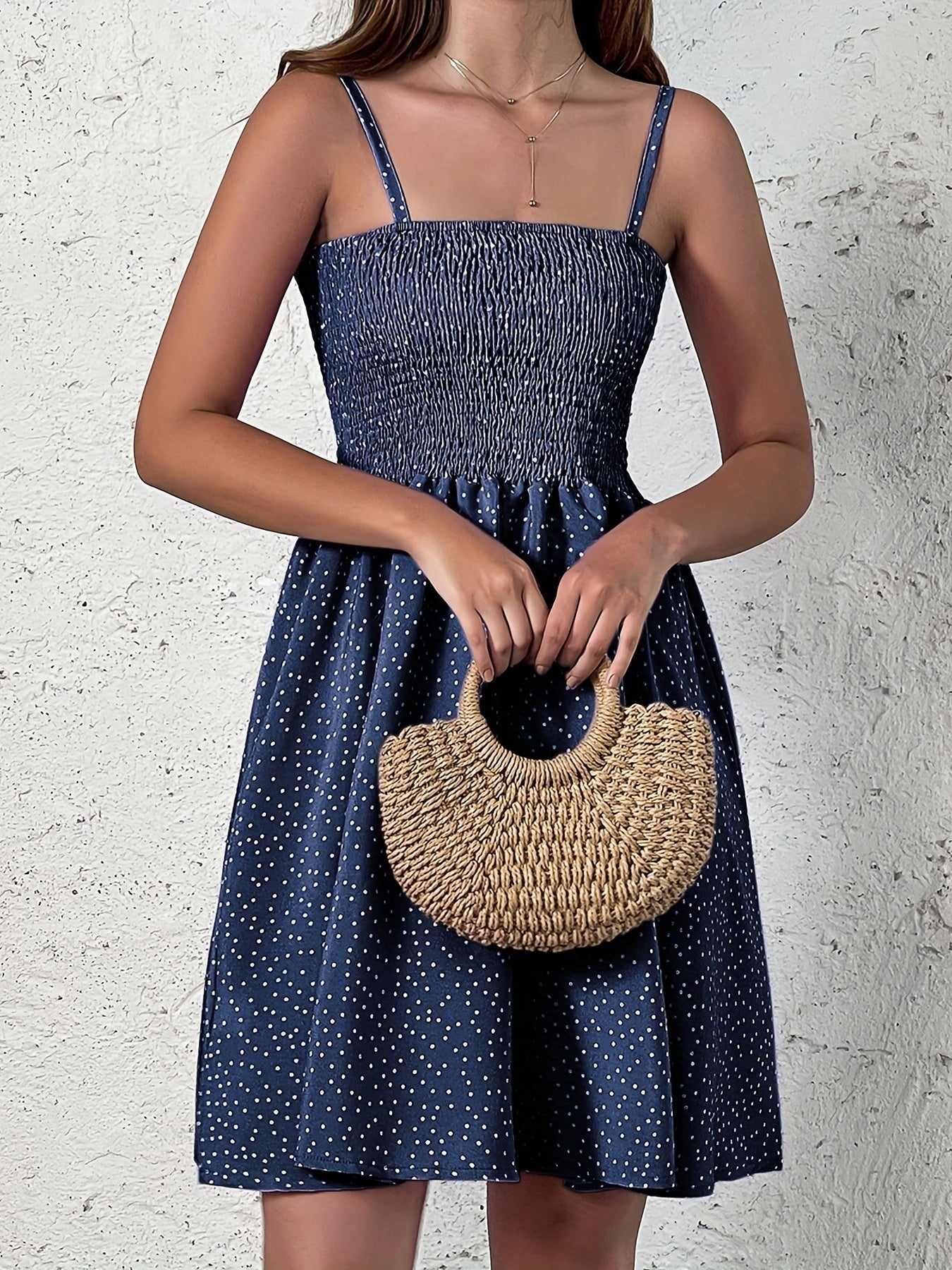 Polka Dot Sommerkleid – Luftiges Trägerkleid, Rückenfrei & Leicht