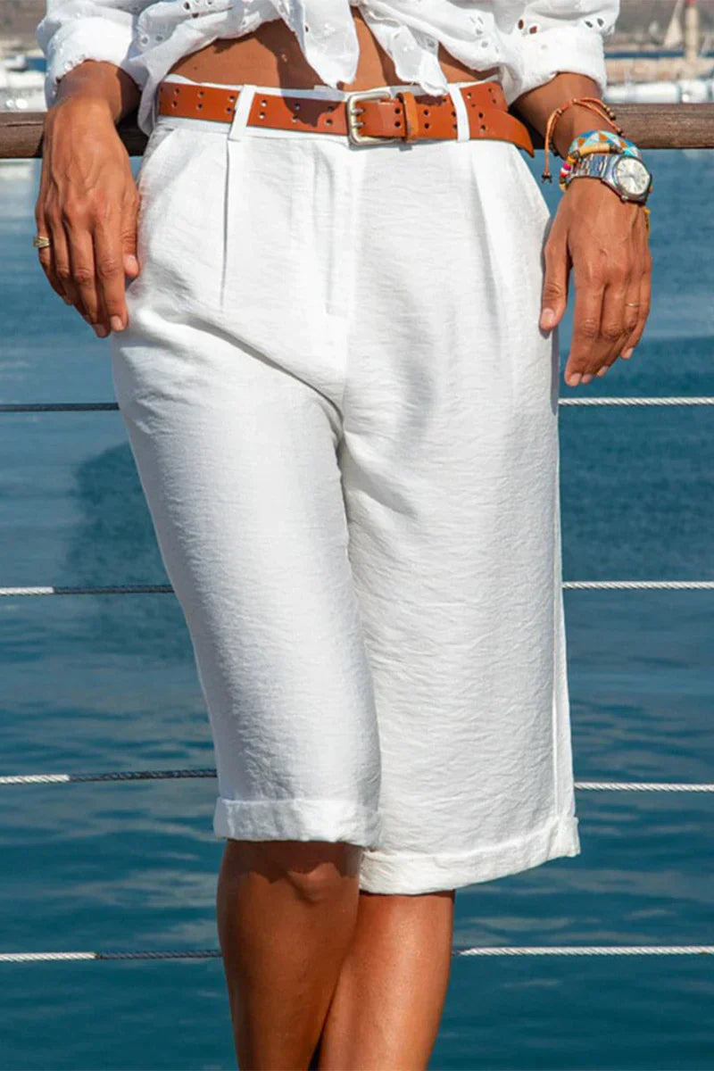 Premium Veganes Leder Shorts Knielang | Luxus-&-Eco Damenhose