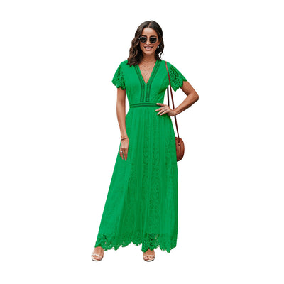 Rose – Spitzenkleid mit Kurzen Ärmeln und Langem Schnitt