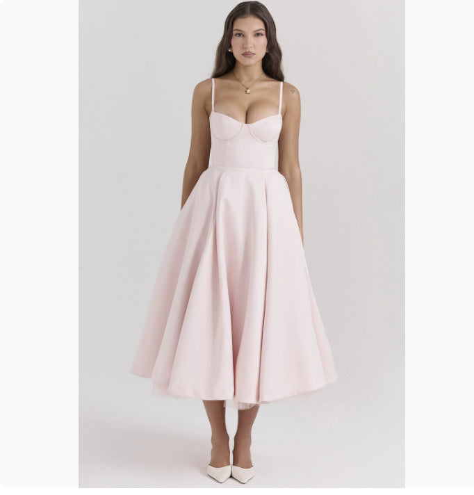 Georgina – Figurbetontes Korsettkleid mit Stahlring und Schwingrock