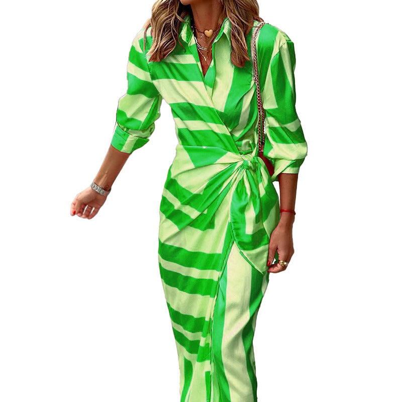 Margaret – Gestreiftes Kleid mit Kordelzug im Cardigan-Stil