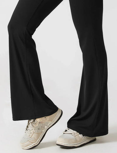 Mireille Schlaganzug mit V-Ausschnitt