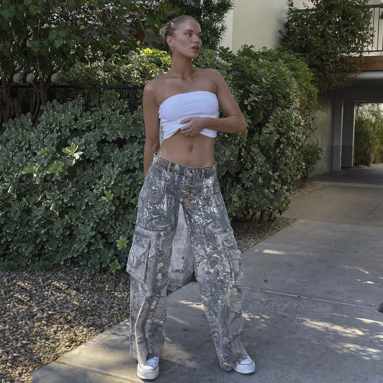Grace – Lässige Camouflage-Cargohose für Damen