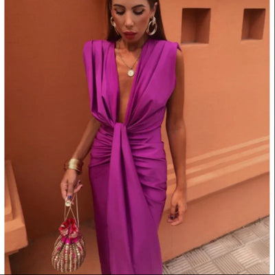 Gillian – Spitzenkleid mit hohem Taillenbund und V-Ausschnitt