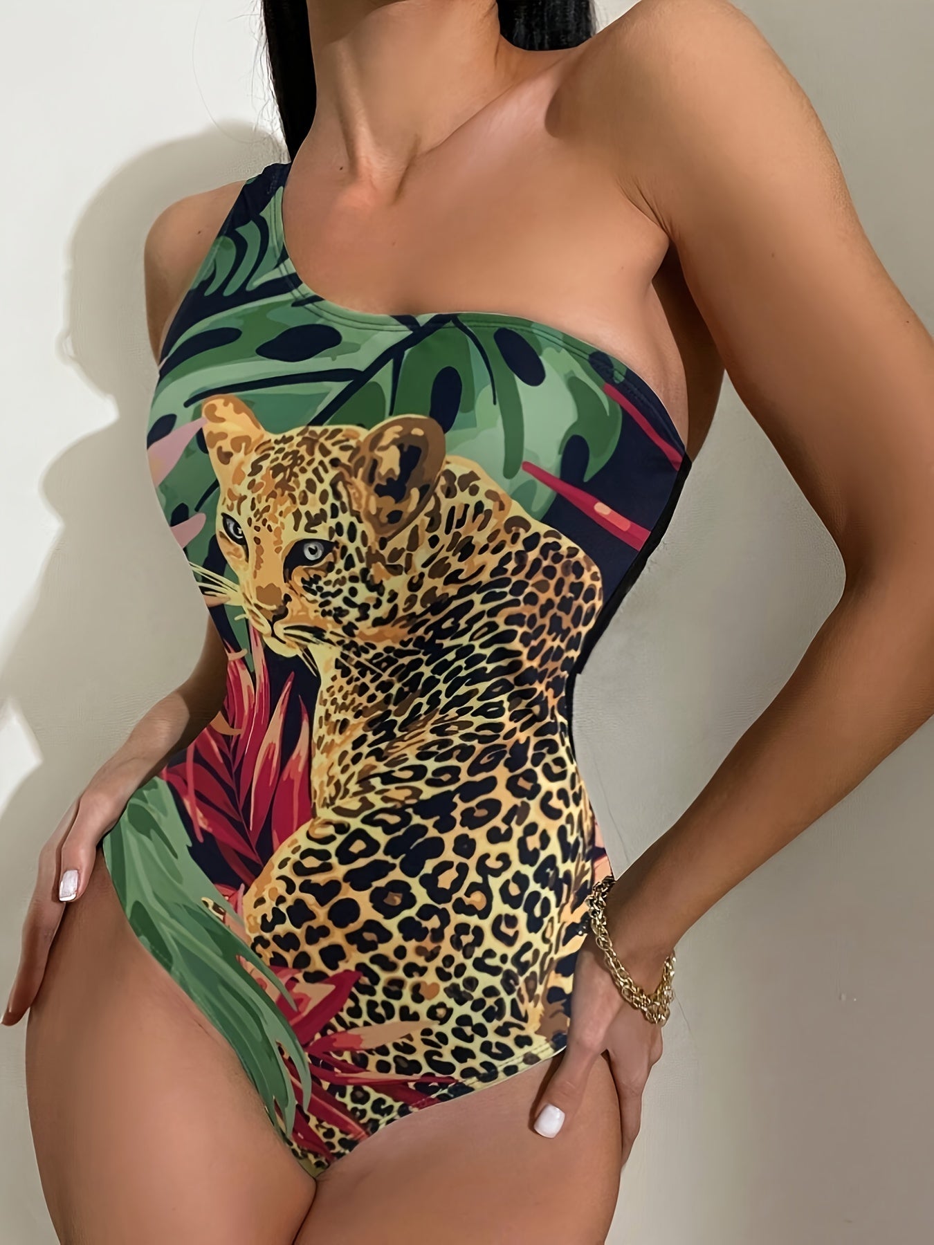 Leoparden-Badeanzug – Einteiler mit tropischem Print & Schulterdetail