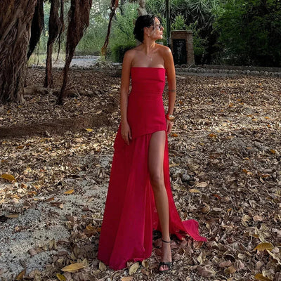 Damen Maxikleid mit asymmetrischen Schichten und geradem Schnitt