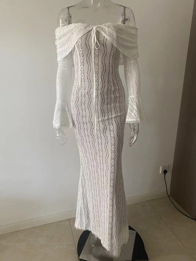 Lydia – Schulterfreies Kleid mit Glockenärmeln